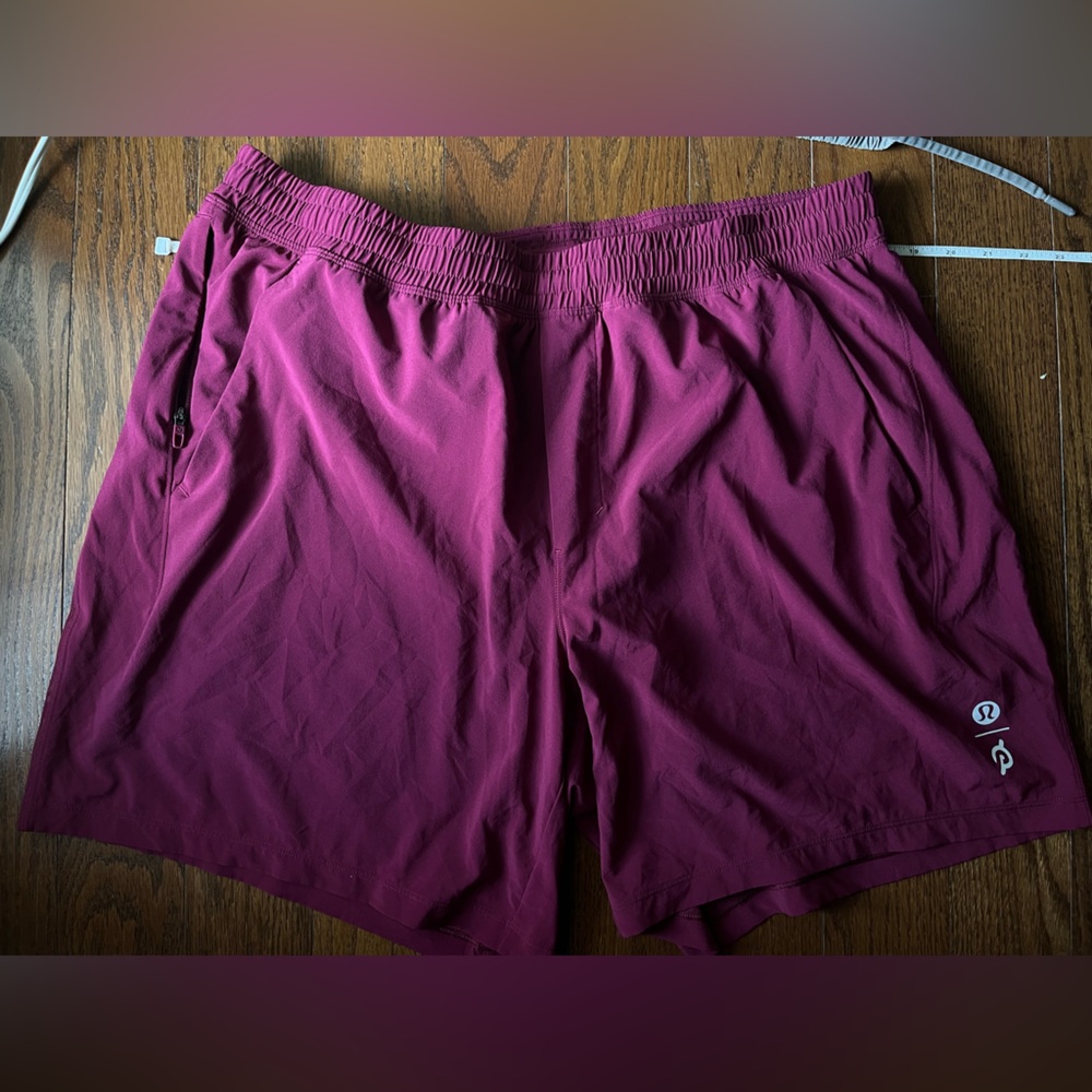 Lululemon x Peloton men’s Shorts 7” burgundy